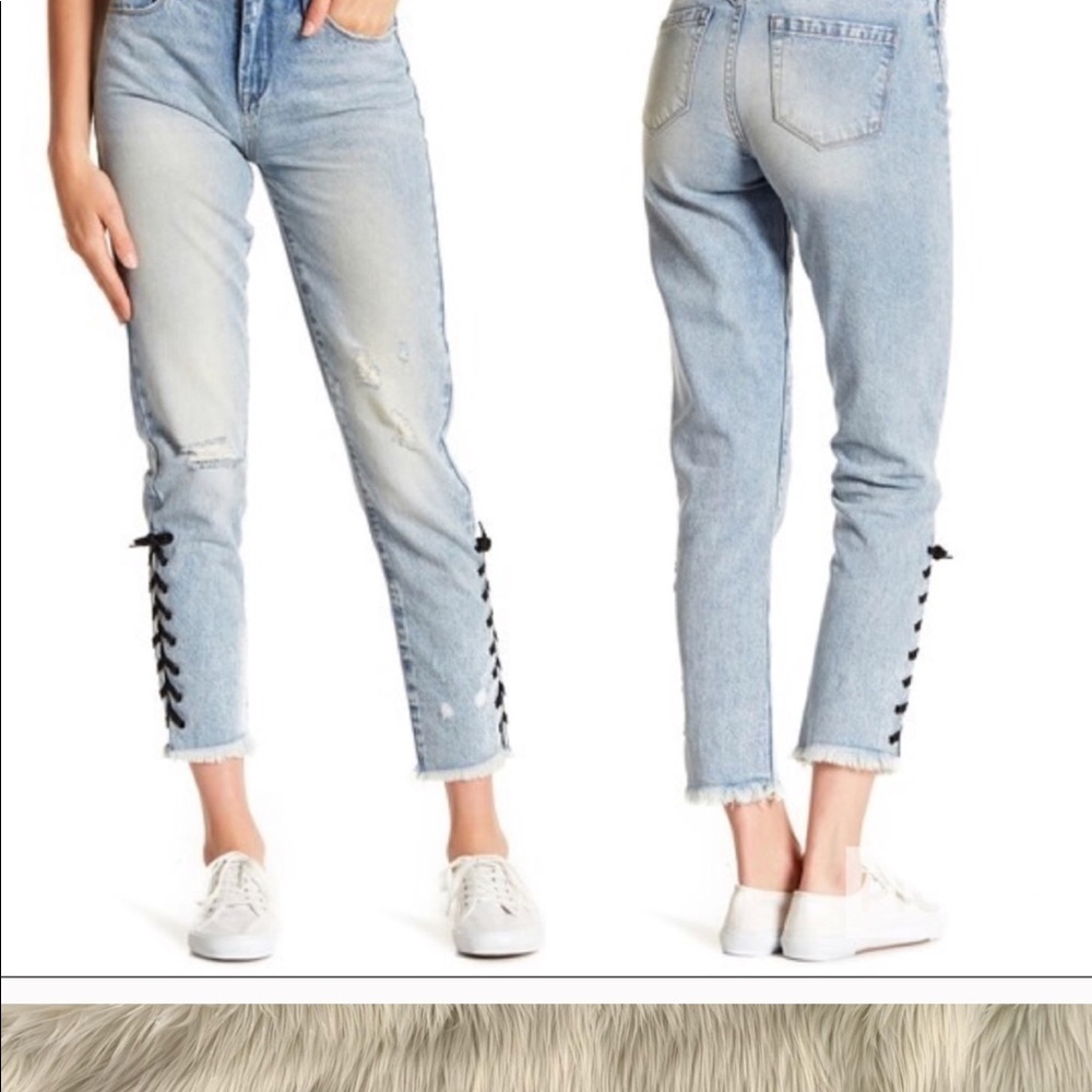 👍Blank NYC high rise lace ankle skinny jean 29
